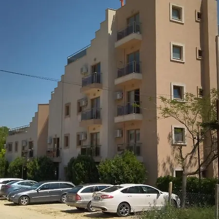 Bbr-B414 דירה *